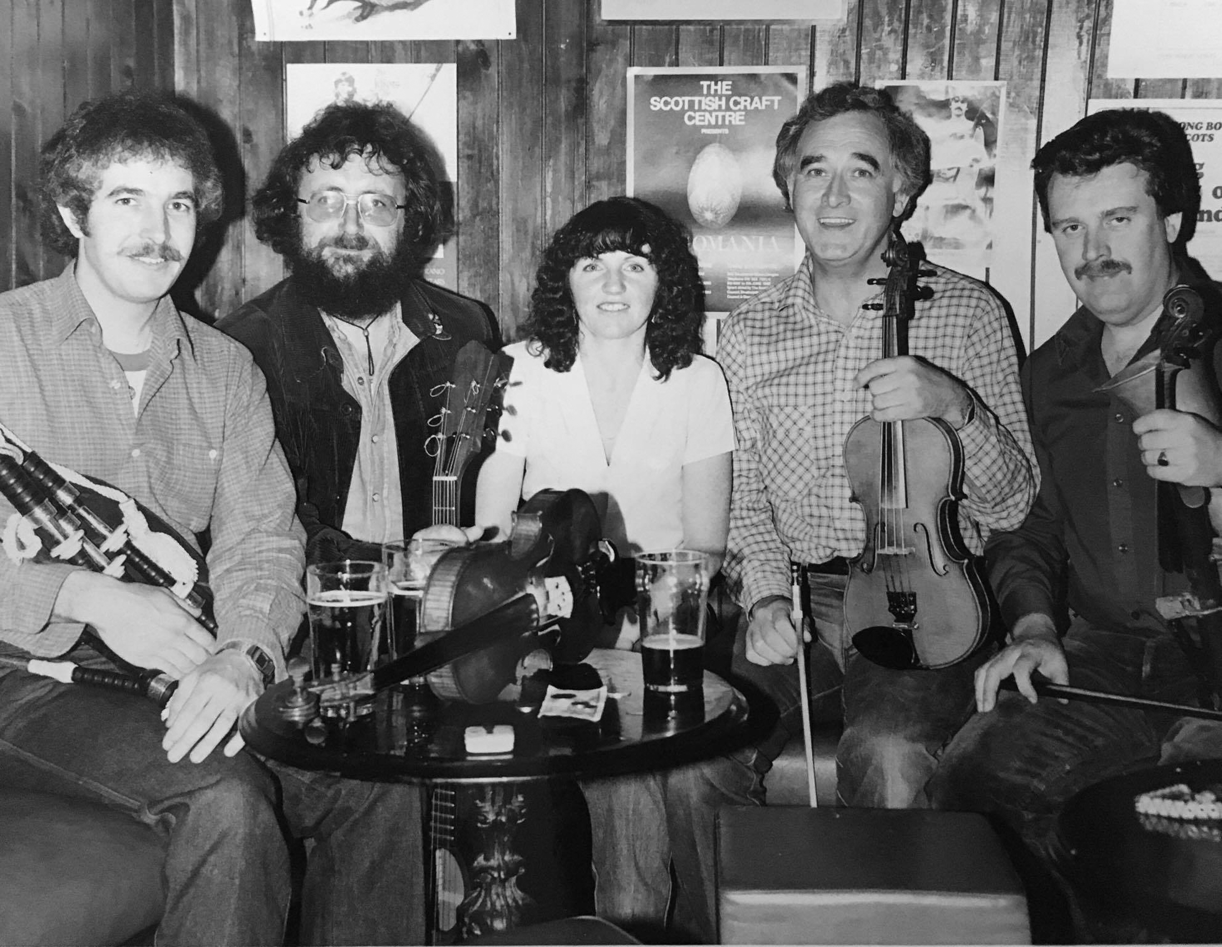 The Clutha (with Heather Heywood) inside the Vicky Bar, Glasgow