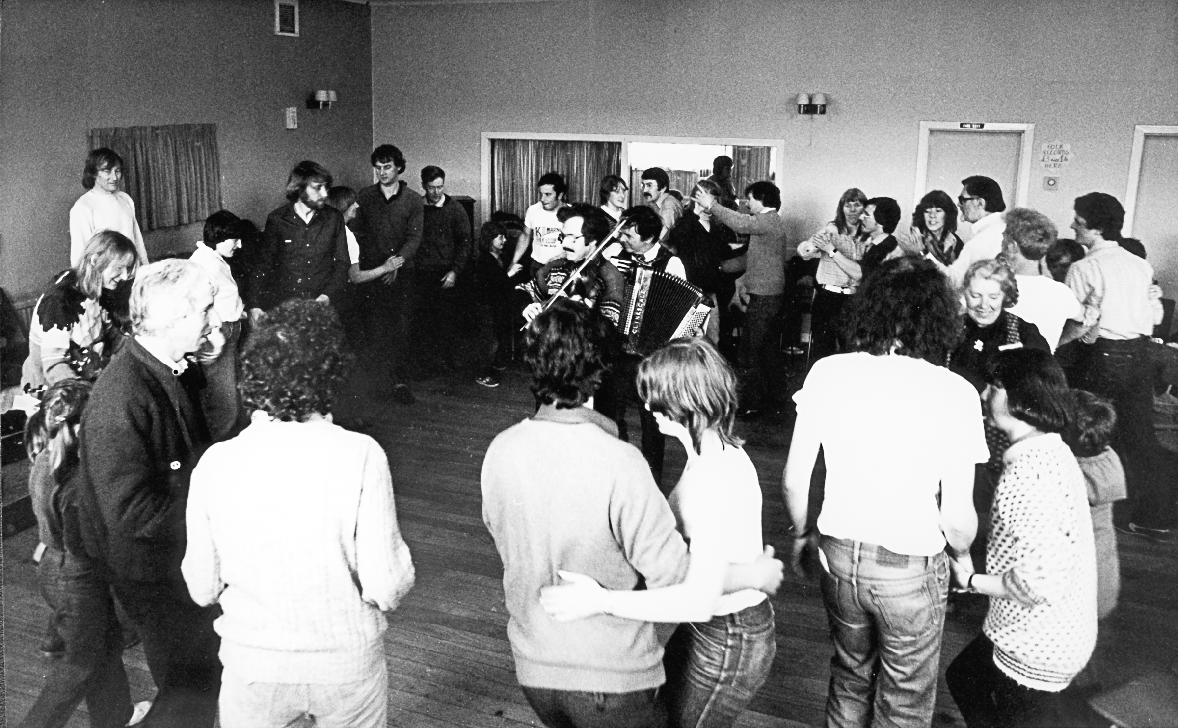 The Ranters playing for a celidh